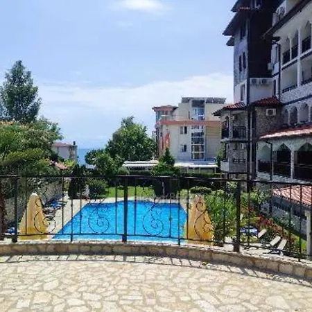 влас комплекс амфора , студио 704 Święty Włas