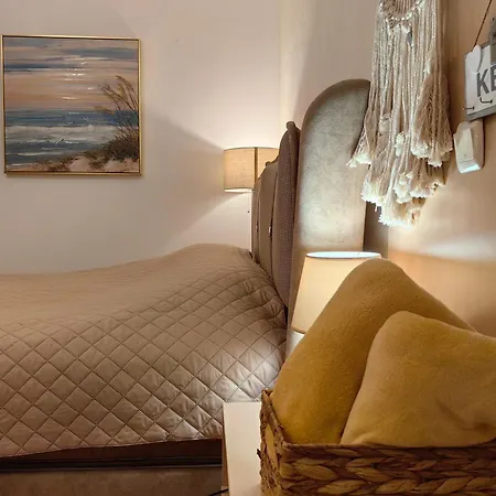 Апартаменты влас комплекс амфора , студио 704